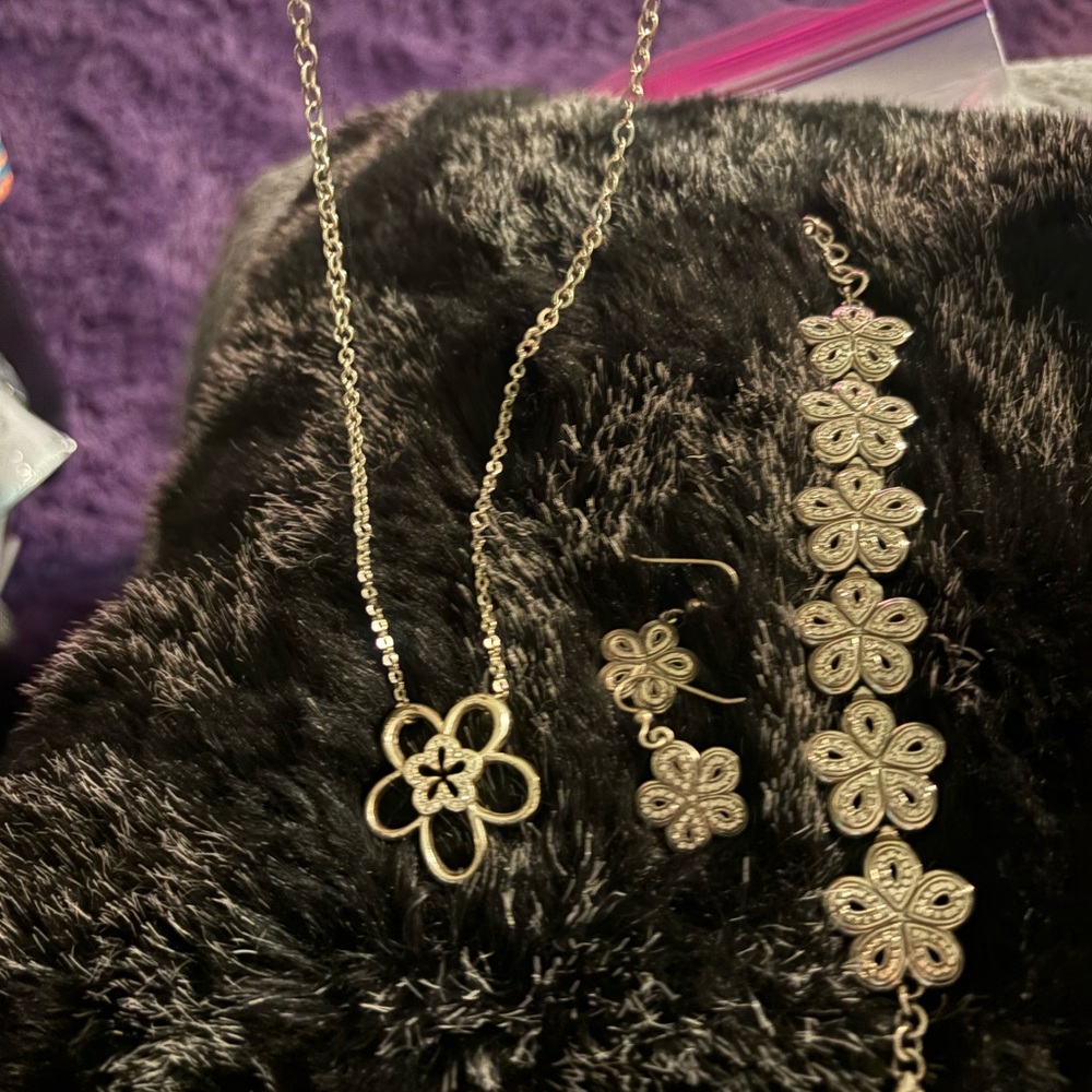 Brighton Gold Floral Necklace, Earrings & Bracelet Set